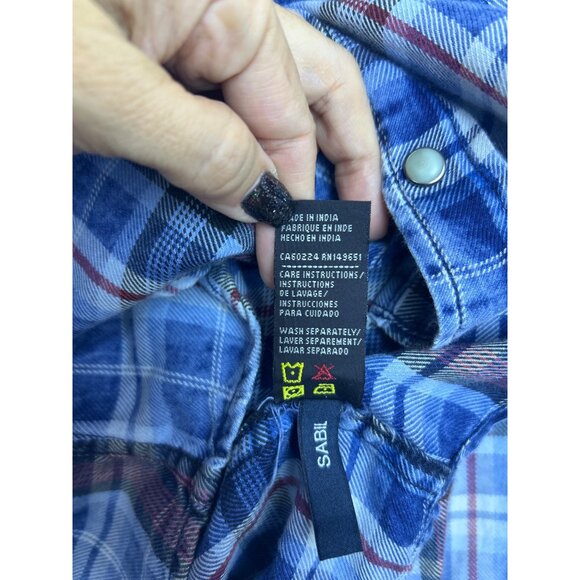 Buffalo David Bitton Men’s L Blue Plaid Long Sleeve Pearl Snap Lightweight - Picture 8 of 11